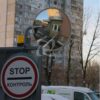обзорное охранное зеркало Уни 600 на выезде из двора